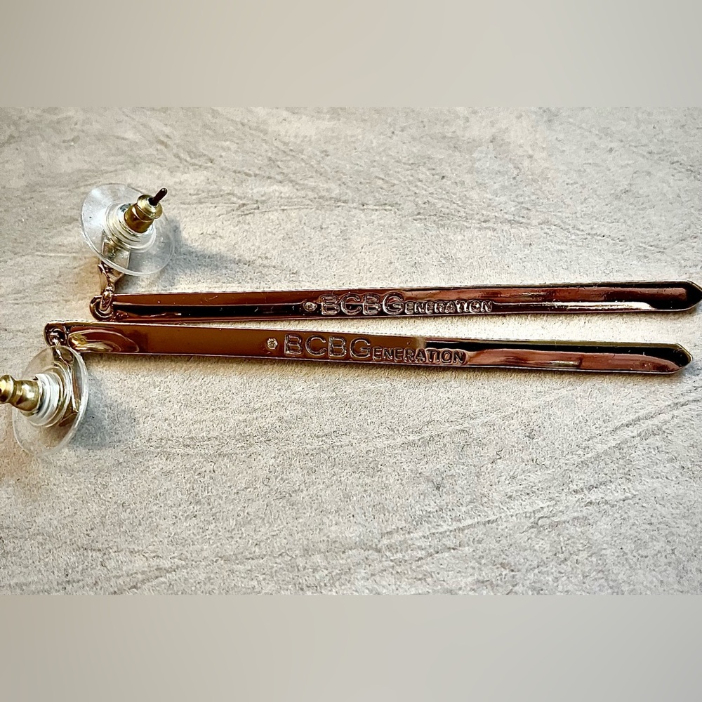 BCBG Generation Linear Gold Tone Earrings
Price firm